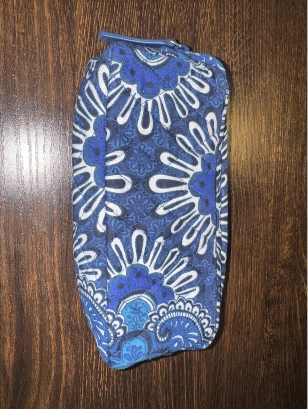 EUC Beautiful Vera Bradley Blue Floral Paisley Plastic Lined Small Makeup Bag